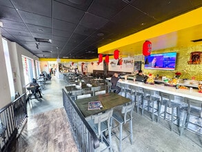 330-332 J St, San Diego, CA à louer Photo intérieure– Image 2 sur 3