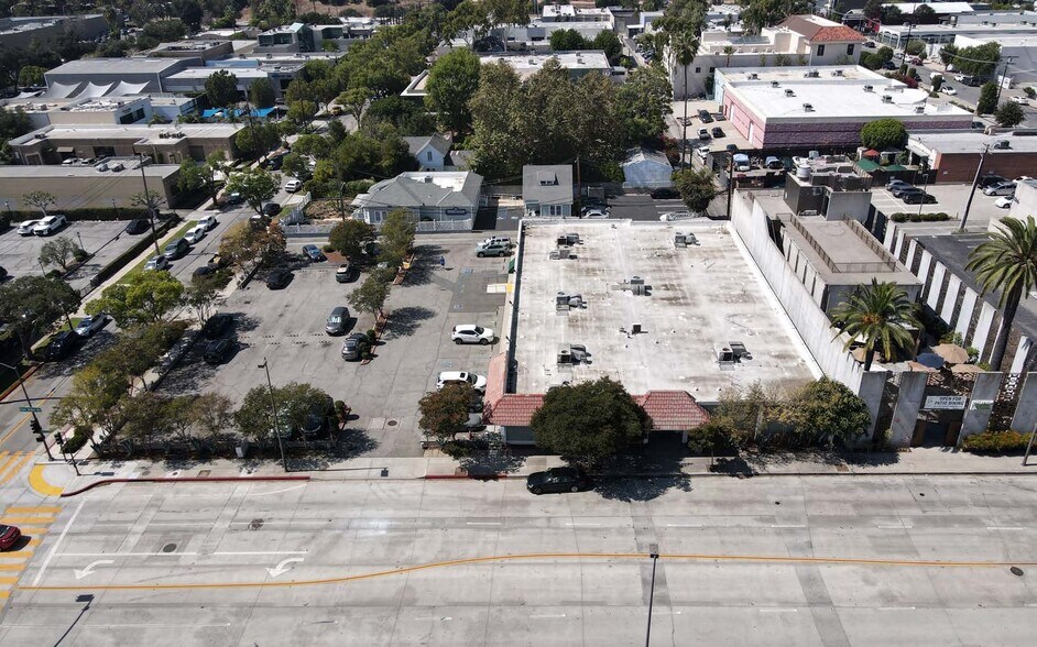 401 S Fair Oaks Ave, Pasadena, CA à louer - Photo de l’immeuble – Image 2 sur 21