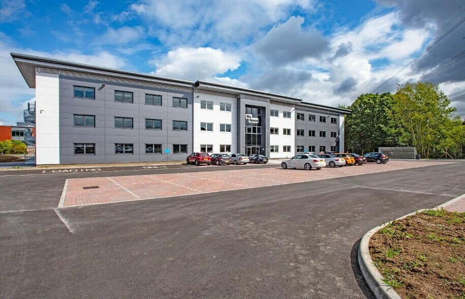 4300 Parkway, Fareham à louer - Photo de l’immeuble – Image 1 sur 1