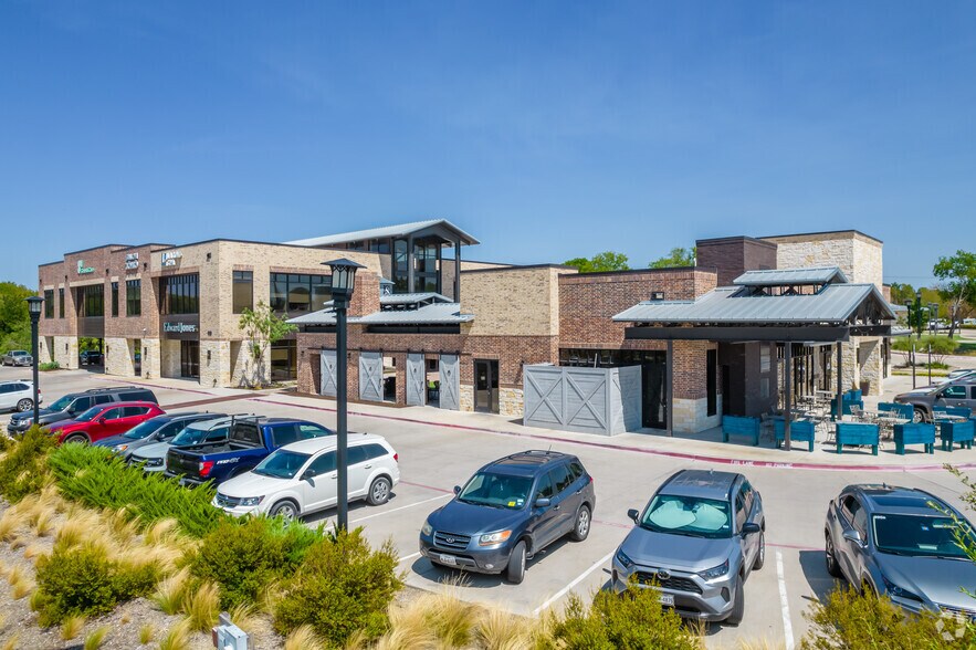 129 N Collins Rd, Sunnyvale, TX à louer - Photo de l’immeuble – Image 3 sur 21
