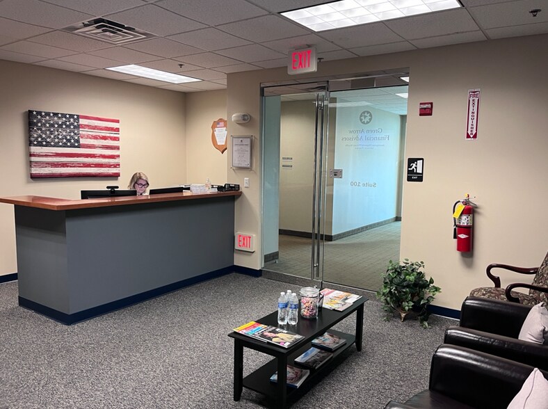 855 Springdale Dr, Exton, PA à louer - Photo intérieure – Image 3 sur 4