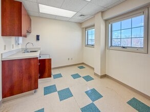 42 E High St, East Hampton, CT à louer Photo intérieure– Image 2 sur 13