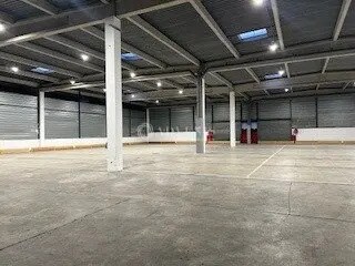 Plus de détails pour Local d'activités à louer
