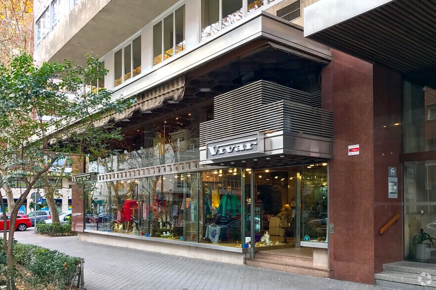 Calle del Doctor Fleming, 11, Madrid, Madrid à vendre - Photo de l’immeuble – Image 1 sur 2