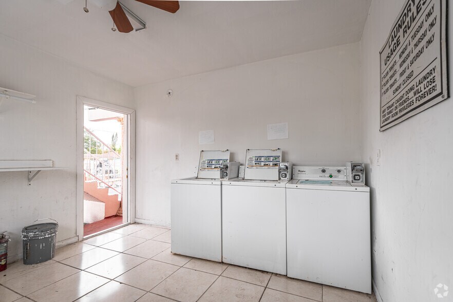 6020 NW 13th Ave, Miami, FL à vendre - Photo intérieure – Image 2 sur 25