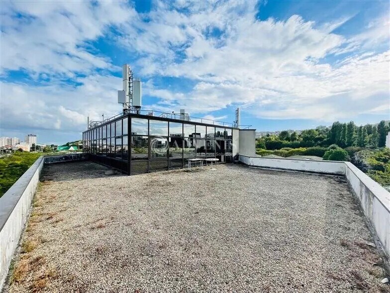 Bureau dans Rosny-sous-Bois à louer - Photo de l’immeuble – Image 3 sur 9