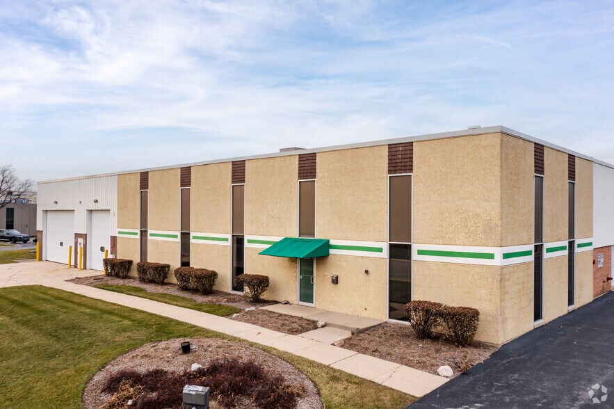 1300 Touhy Ave, Elk Grove Village, IL à louer - Photo de l’immeuble – Image 2 sur 6