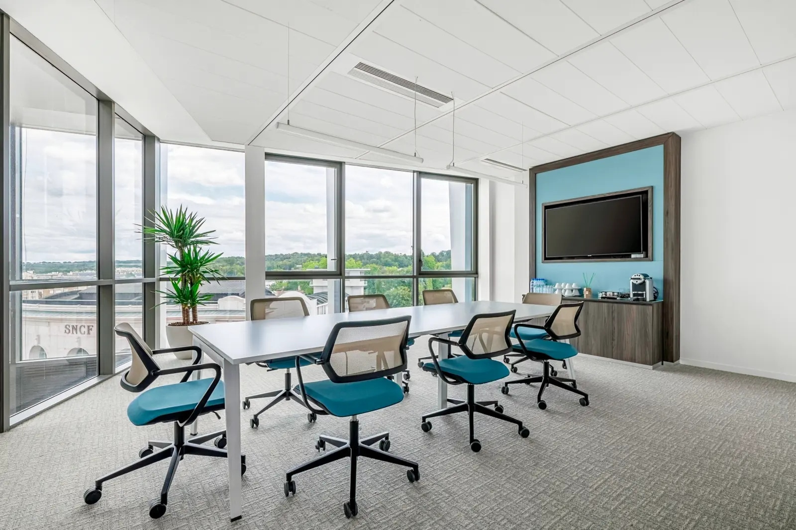 2 Parvis Colonel Arnaud Beltrame, Versailles à louer Photo intérieure– Image 1 sur 11