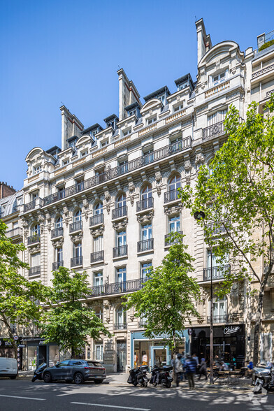 Bureau dans Paris à louer - Photo de l’immeuble – Image 2 sur 3