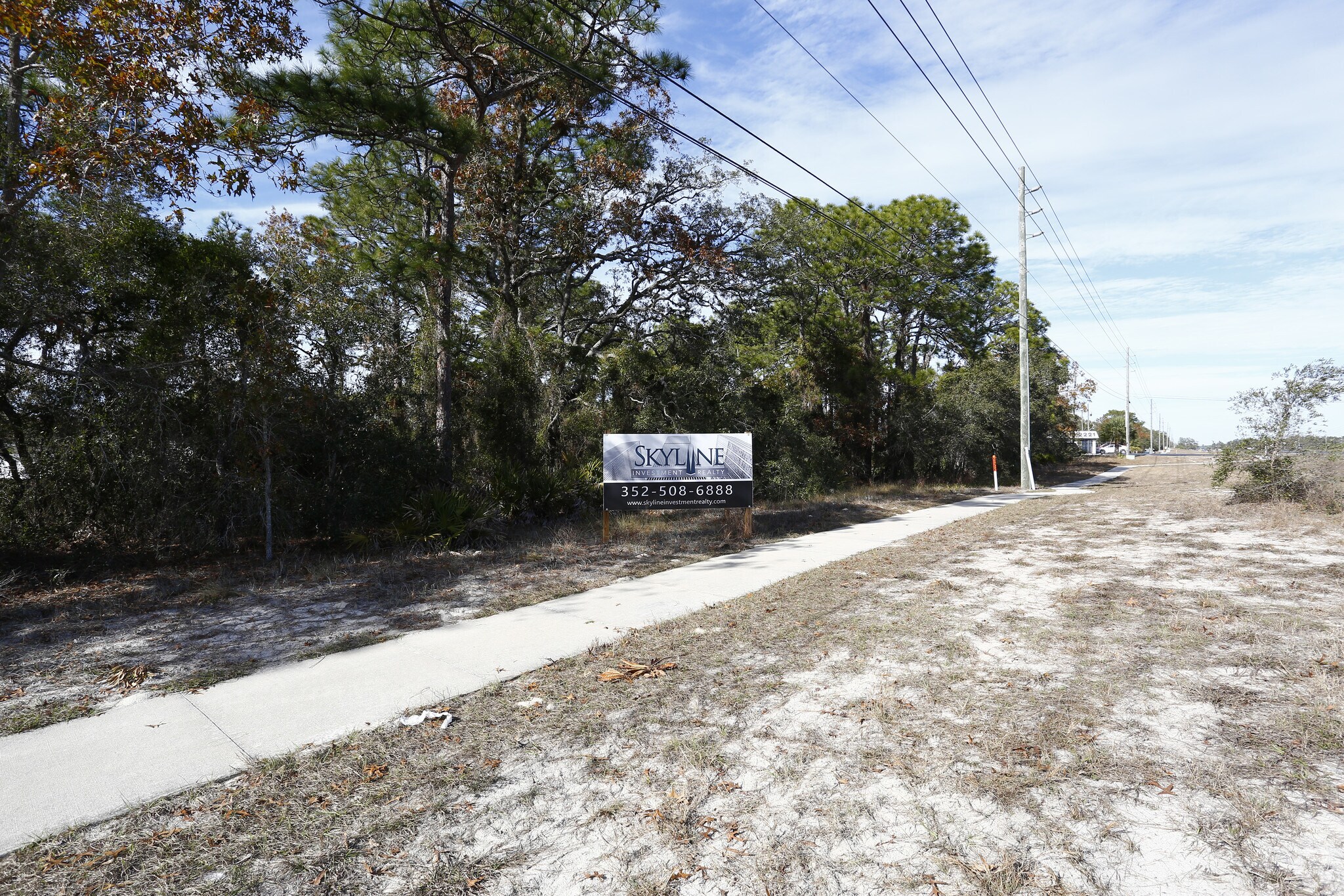 9077 Commercial Way, Brooksville, FL à vendre Photo de l’immeuble– Image 1 sur 2