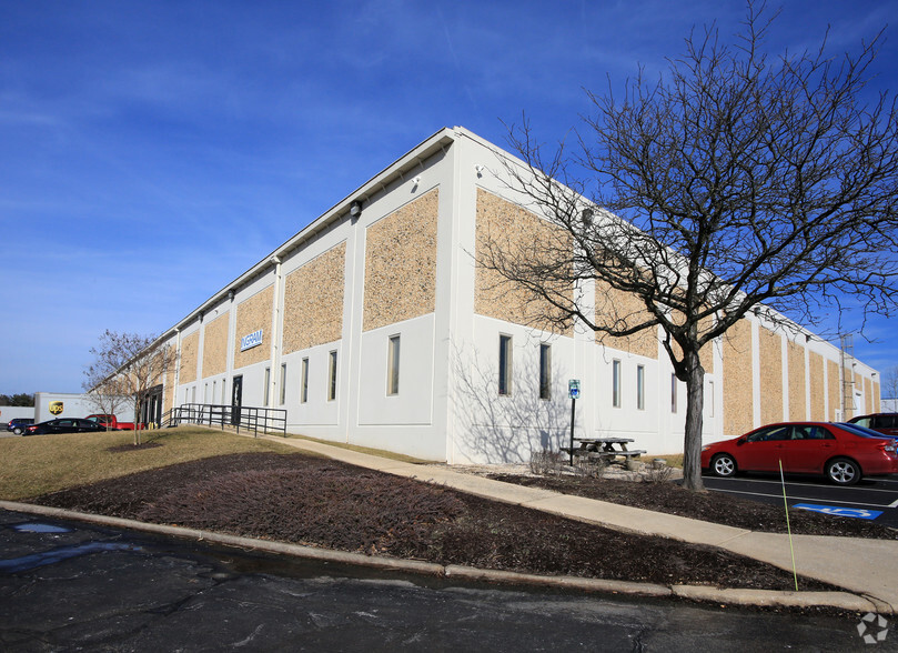 8779 Greenwood Pl, Savage, MD à louer - Photo de l’immeuble – Image 3 sur 3