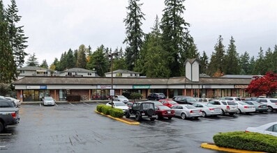 5920-5930 Evergreen Way, Everett, WA à louer Photo de l’immeuble– Image 1 sur 1