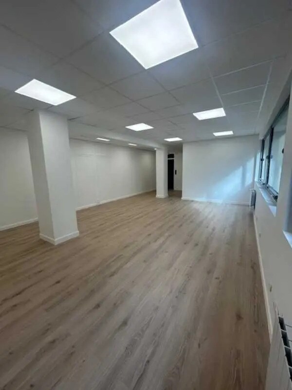 Plus de détails pour Bureau à vendre