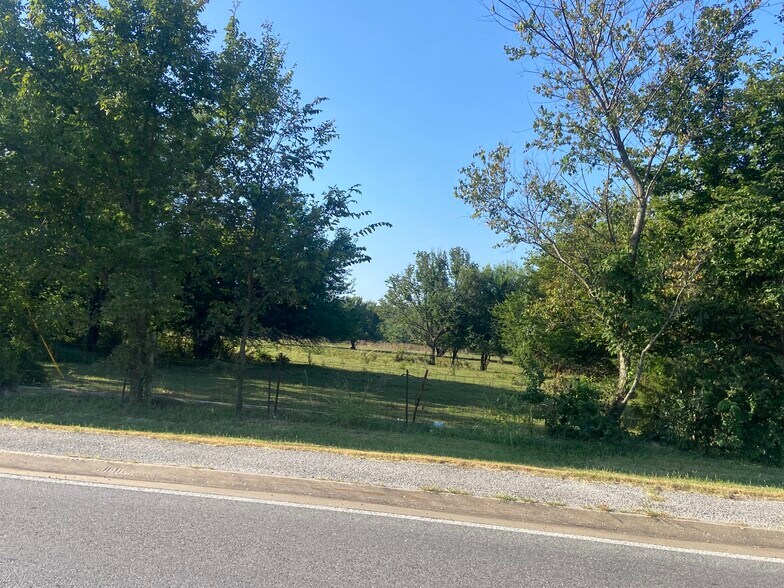 3300 W Kearney St, Springfield, MO à vendre - Photo de l’immeuble – Image 3 sur 13