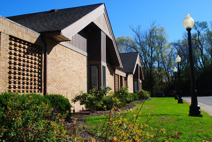 3200 W Liberty Rd, Ann Arbor, MI à louer - Photo de l’immeuble – Image 1 sur 5