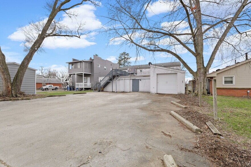 5532 Douglas Rd, Toledo, OH à vendre - Photo de l’immeuble – Image 3 sur 21