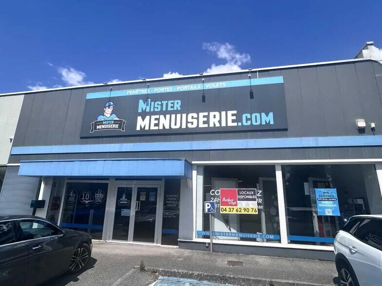 Local commercial dans Bourg-en-Bresse à louer - Photo de l’immeuble – Image 1 sur 5
