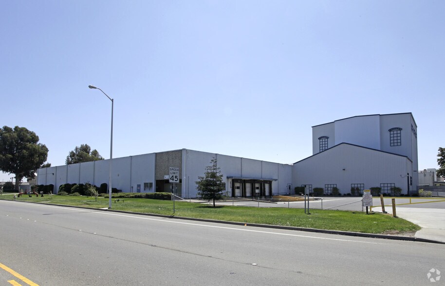 37707 Cherry St, Newark, CA à louer - Photo principale – Image 1 sur 6