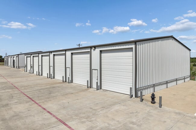 Plus de détails pour 10552 County Road 213, Forney, TX - Industriel/Logistique à louer