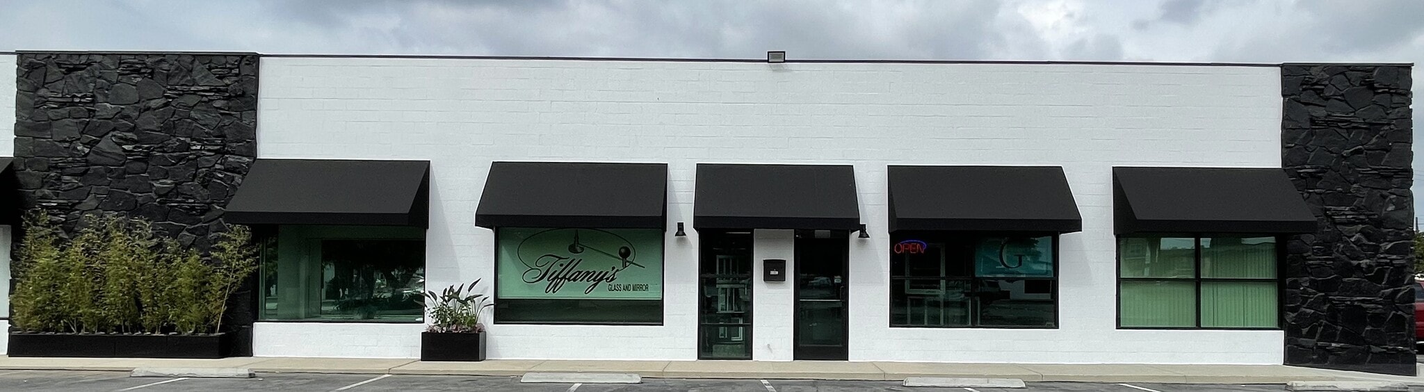 6161 Lincoln Ave, Buena Park, CA à louer Photo de l’immeuble– Image 1 sur 3