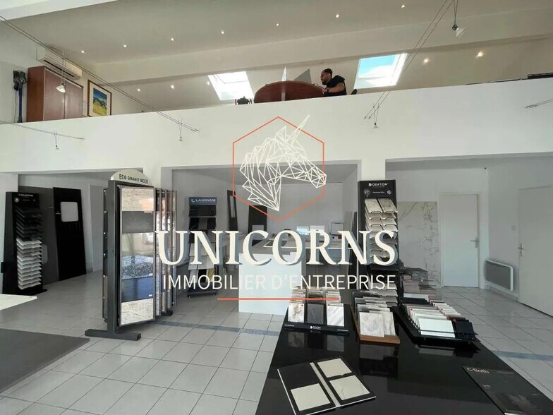 Industriel/Logistique dans Pechbonnieu à louer - Hall d’entrée – Image 2 sur 6