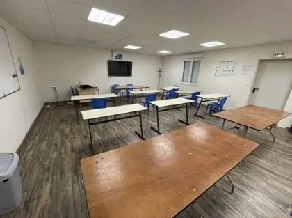 Local d'activités dans Saint-Memmie à vendre - Photo intérieure – Image 3 sur 4