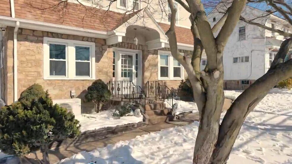 317 W Johnson Hwy, Norristown, PA à vendre - Vidéo sur l’annonce professionnelle – Image 2 sur 21