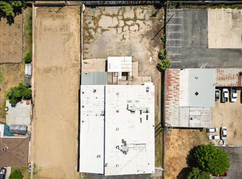 400 Covey Ave, Bakersfield, CA à vendre - Photo de l’immeuble – Image 2 sur 30