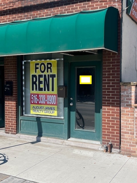 455 Maple Ave, Westbury, NY à louer Photo intérieure– Image 1 sur 1