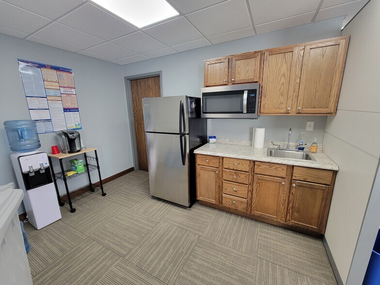 2500 W 49th St, Sioux Falls, SD à louer - Photo intérieure – Image 3 sur 17