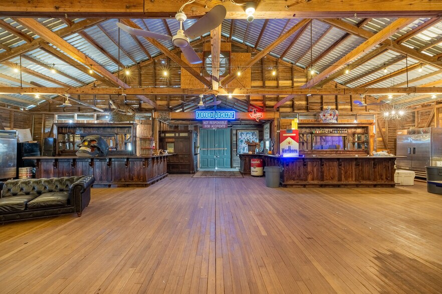 550 Washington Street portefeuille de 3 biens à vendre sur LoopNet.fr - Photo intérieure – Image 3 sur 20