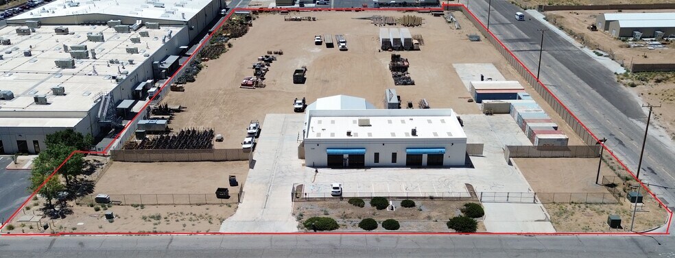 9711-10101 Yucca Rd, Adelanto, CA à vendre - Photo de l’immeuble – Image 1 sur 6