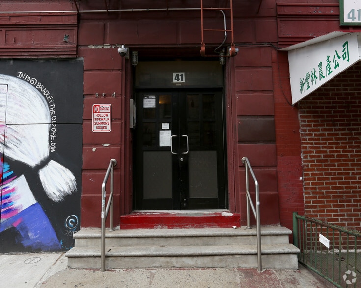41 Kenmare St, New York, NY à louer - Photo de l’immeuble – Image 2 sur 22