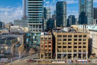 220 King St W, Toronto, ON - VUE AÉRIENNE  vue de carte