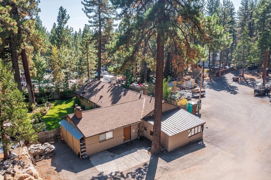 8229 Speckled Ave, Kings Beach, CA à vendre - Aérien – Image 2 sur 14