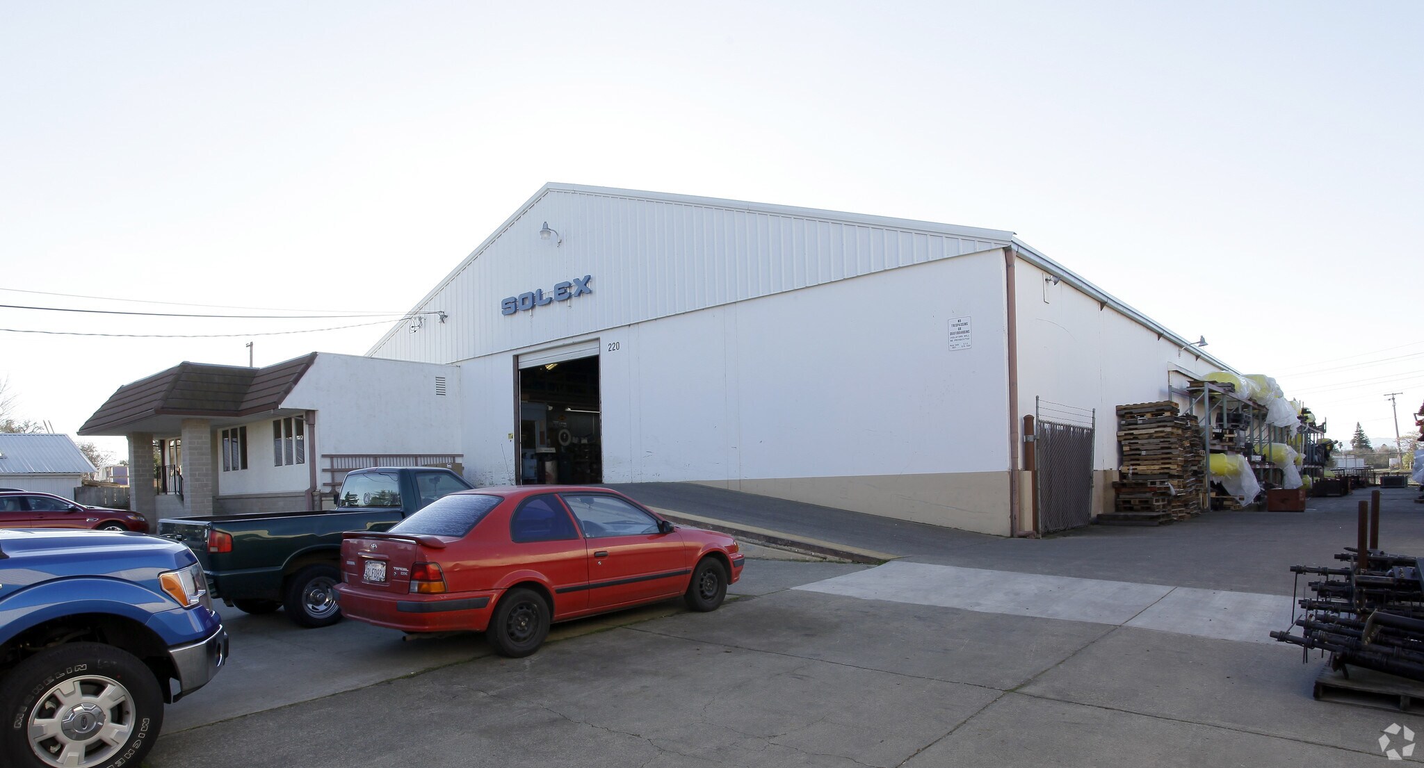 220 S Jefferson St, Dixon, CA à vendre Photo principale– Image 1 sur 5