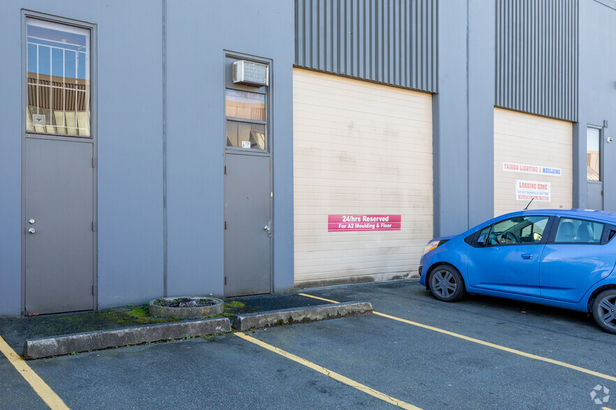 11511 Bridgeport Rd, Richmond, BC à louer - Photo de l’immeuble – Image 3 sur 7