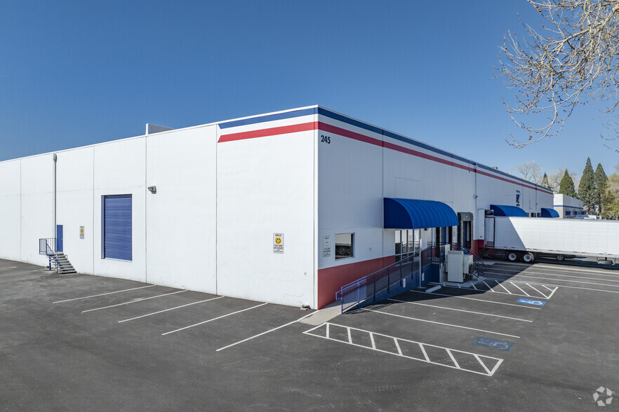 245 Coney Island Dr, Sparks, NV à vendre - Photo principale – Image 1 sur 7