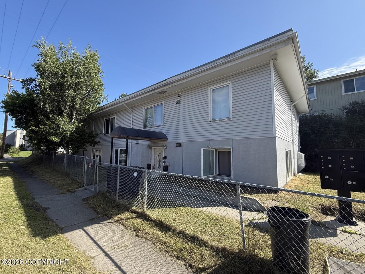 1075 Eagle St, Anchorage, AK à vendre Photo principale– Image 1 sur 20