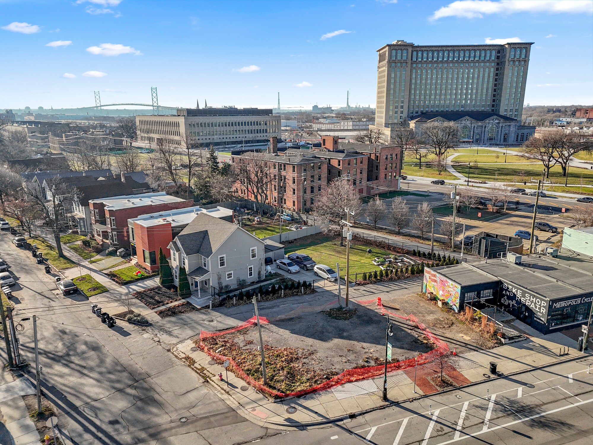 2101-2105 Michigan Ave, Detroit, MI à vendre Aérien– Image 1 sur 11