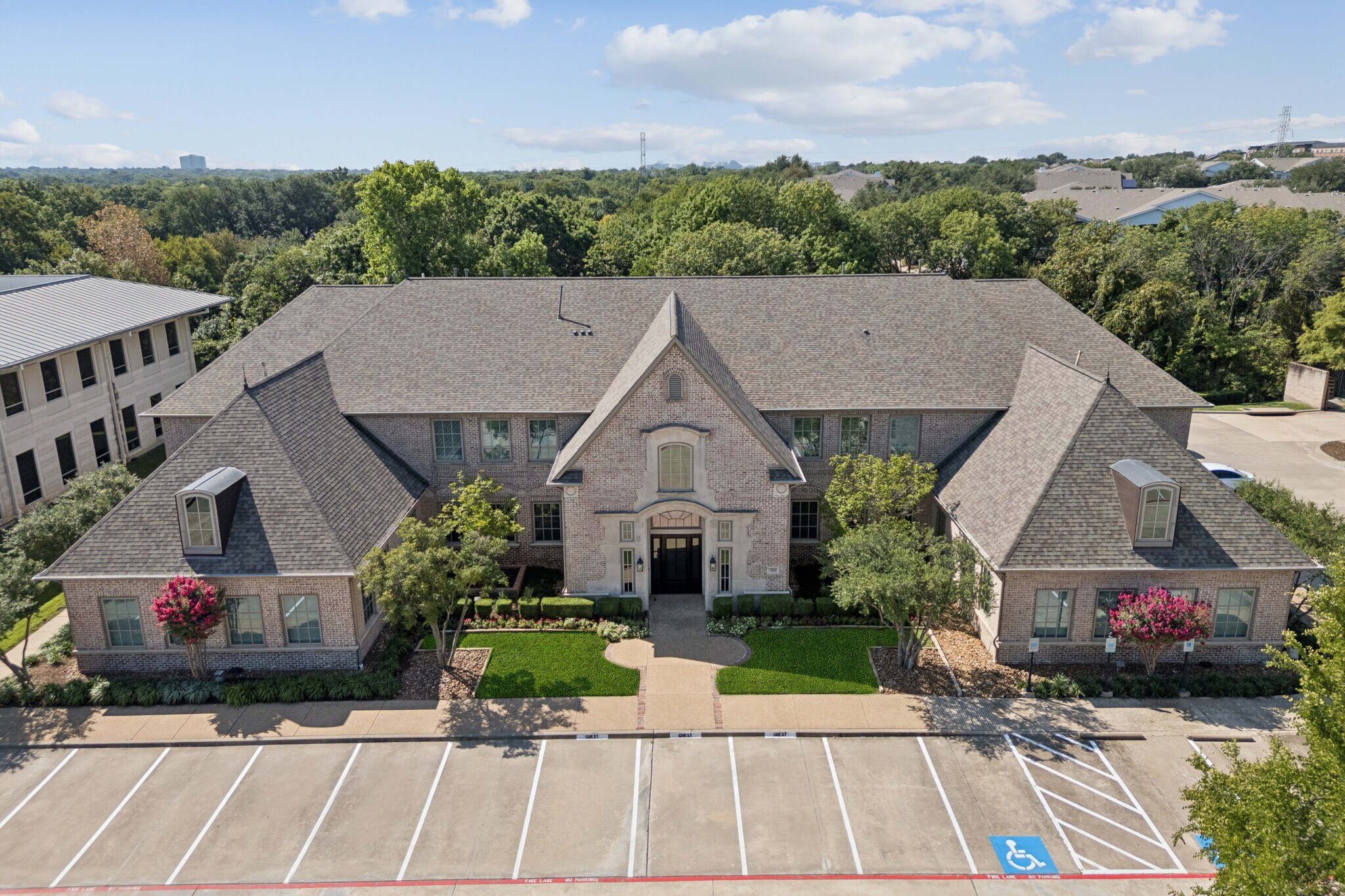 5808 W Plano Pky, Plano, TX à vendre Photo principale– Image 1 sur 13