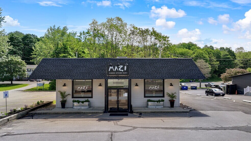 7588 N Broadway, Red Hook, NY à vendre - Photo principale – Image 1 sur 20