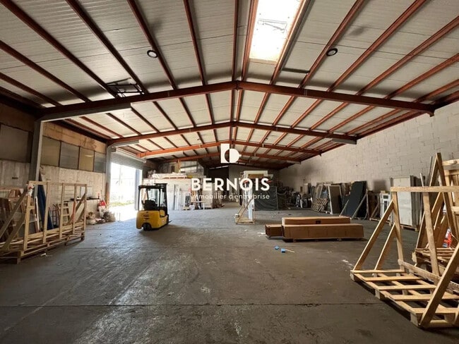 Plus de détails pour Différents types d’espaces à louer