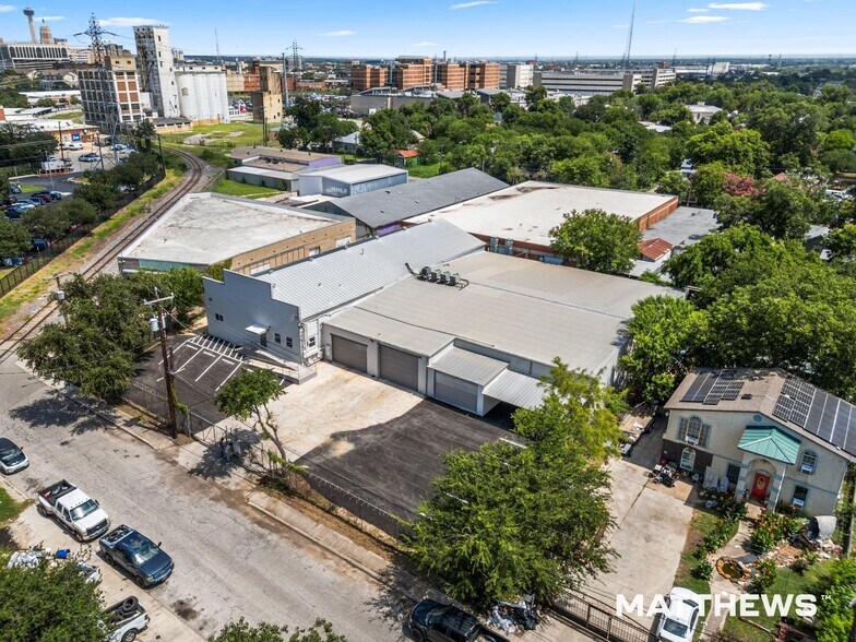 730 Perez Street & 624-628 N Colorado Street $1 52, San Antonio, TX à vendre - Photo principale – Image 1 sur 4