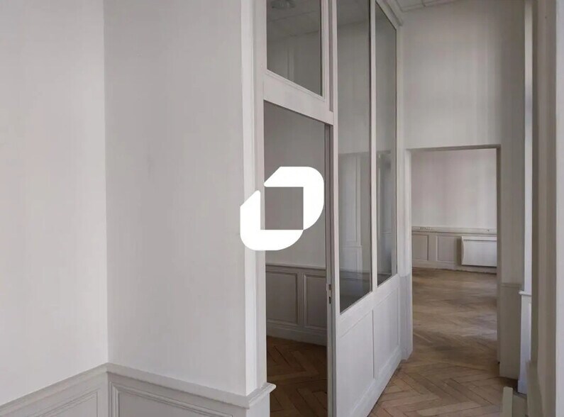 Bureau dans Nantes à louer - Photo de l’immeuble – Image 2 sur 6