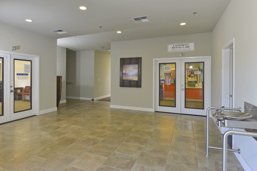 3860 Broadway St, American Canyon, CA à louer - Hall d’entrée – Image 3 sur 7