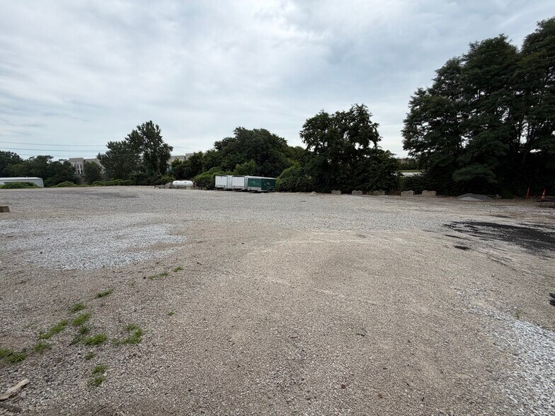 11785-11793 Missouri Bottom Rd, Hazelwood, MO à louer - Photo de l’immeuble – Image 2 sur 3