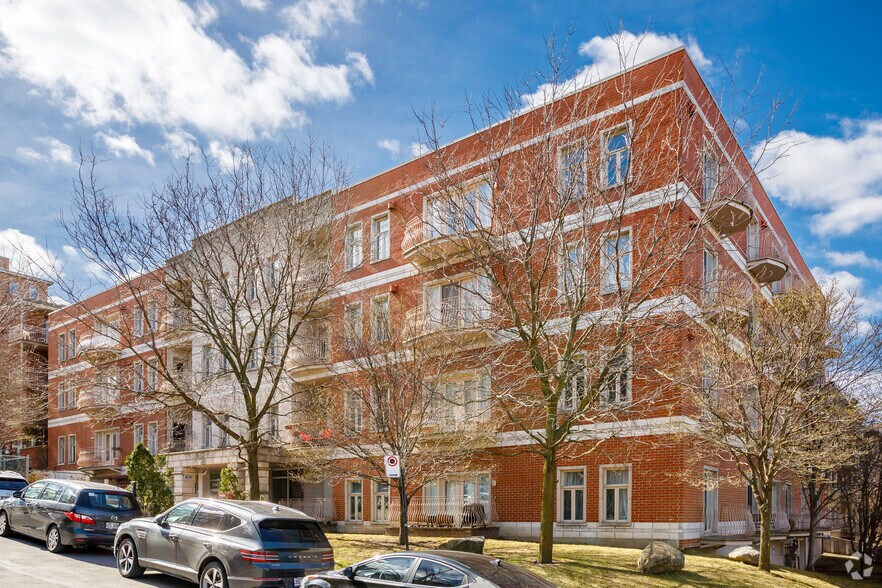5774-5780 Av Decelles, Montréal, QC à vendre - Photo de l’immeuble – Image 2 sur 4