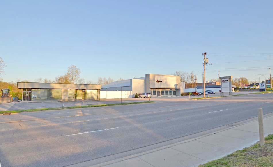 1604 N Illinois St, Swansea, IL à vendre - Photo de l’immeuble – Image 1 sur 8