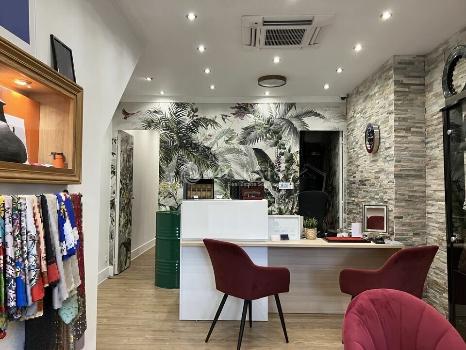 Local commercial dans Bourges à vendre Photo intérieure– Image 1 sur 4